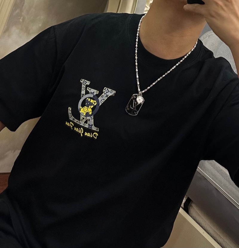 LV Necklaces